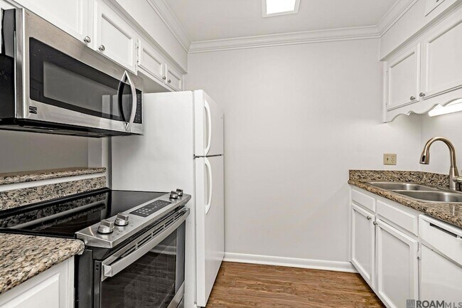 Foto del edificio - 5243 Butter Creek Ln