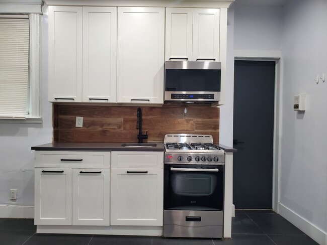 Foto del edificio - 66 W 18th St