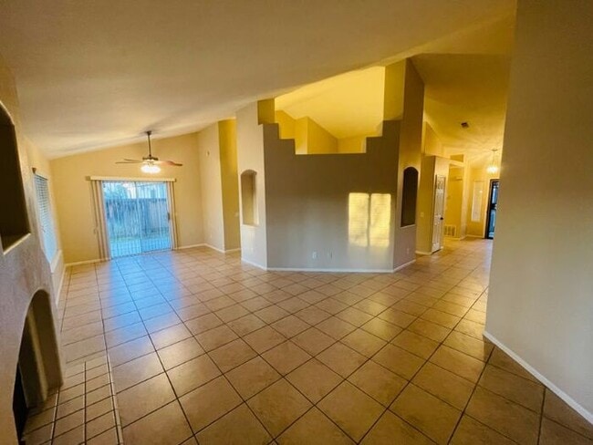 Building Photo - Great Single Story Home in San Jacinto