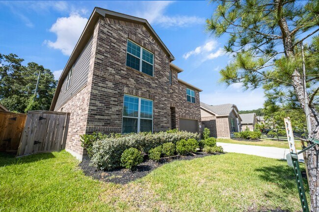 Foto del edificio - 9738 Birdsnest Ct