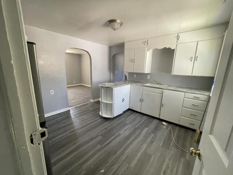 Primary Photo - 16008 Raymond St