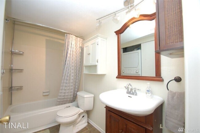 Building Photo - 1 br, 1 bath House - 14447 127th Lane NE  ...