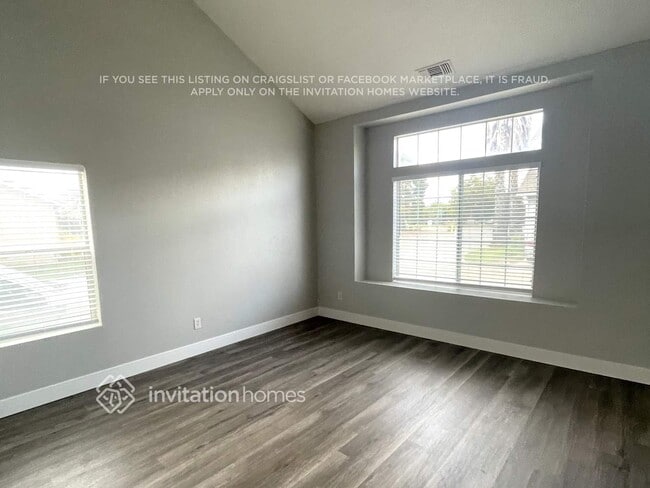 Foto del edificio - 844 Tranquil Ln