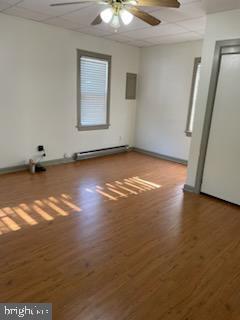 Foto del edificio - 382 N Main St