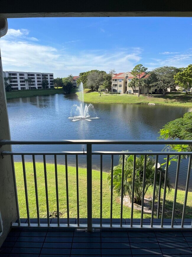 1745 Palm Cove Blvd Unit 3304, Delray Beach, FL 33445 Condo for Rent