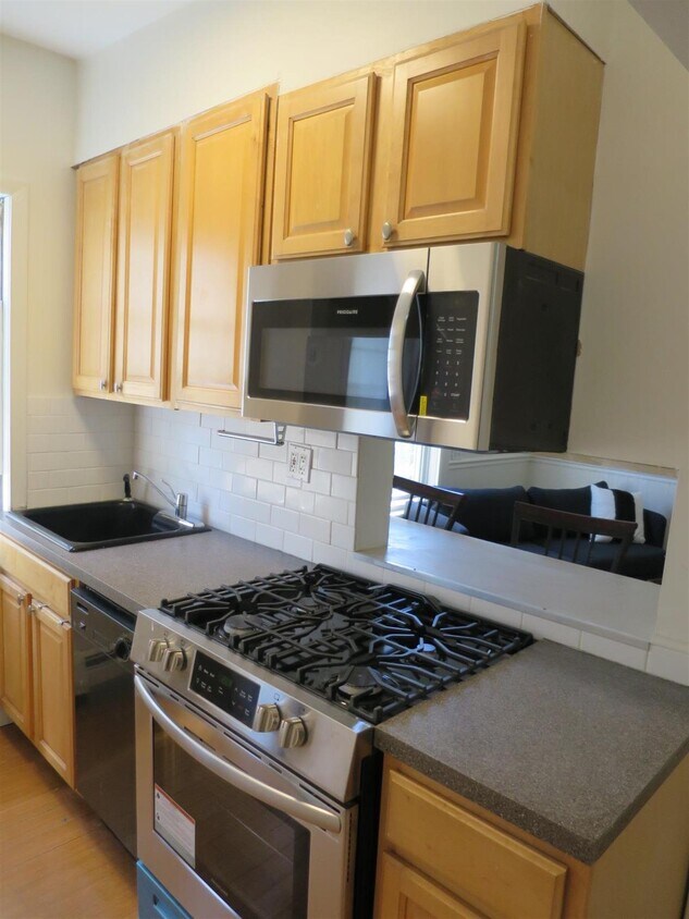 Primary Photo - 17 Charnwood Rd