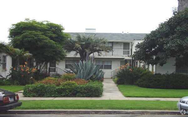 Primary Photo - 4825-4853 Orchard Ave