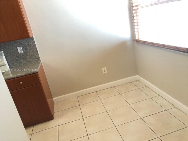 Foto del edificio - 4637 NW 97th Ct