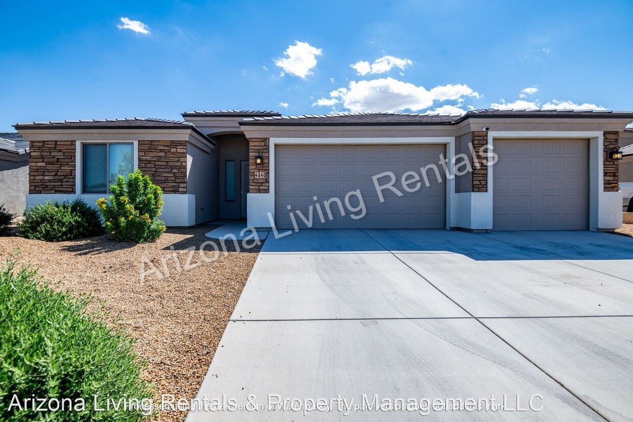 Primary Photo - 3 br, 2 bath House - 4840 E Lazy River Road