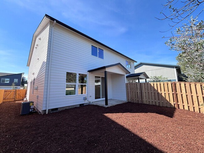 Foto del edificio - 4846-4848 Elvira Pl. Keizer, OR