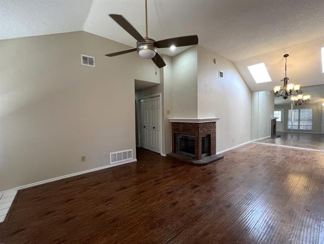 Building Photo - 5013 Hearthcrest Dr