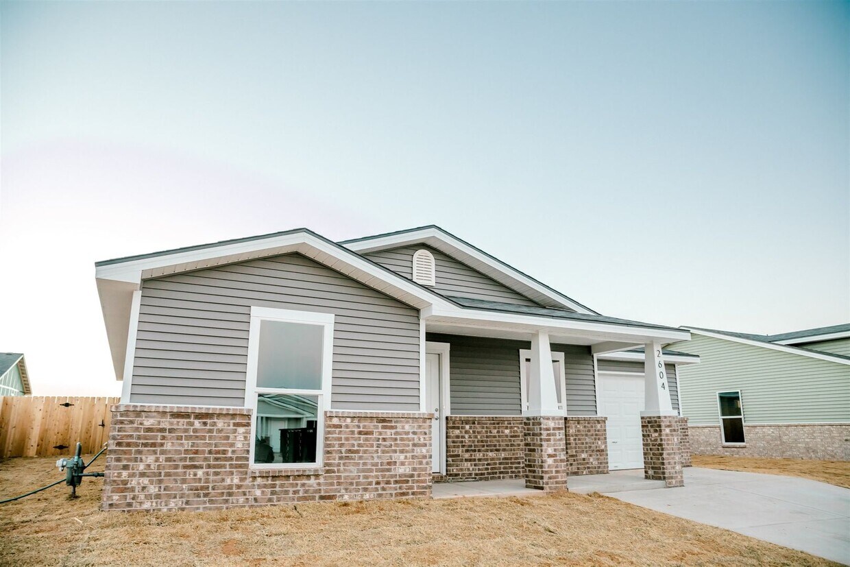 Foto principal - New Construction Built in Upland West