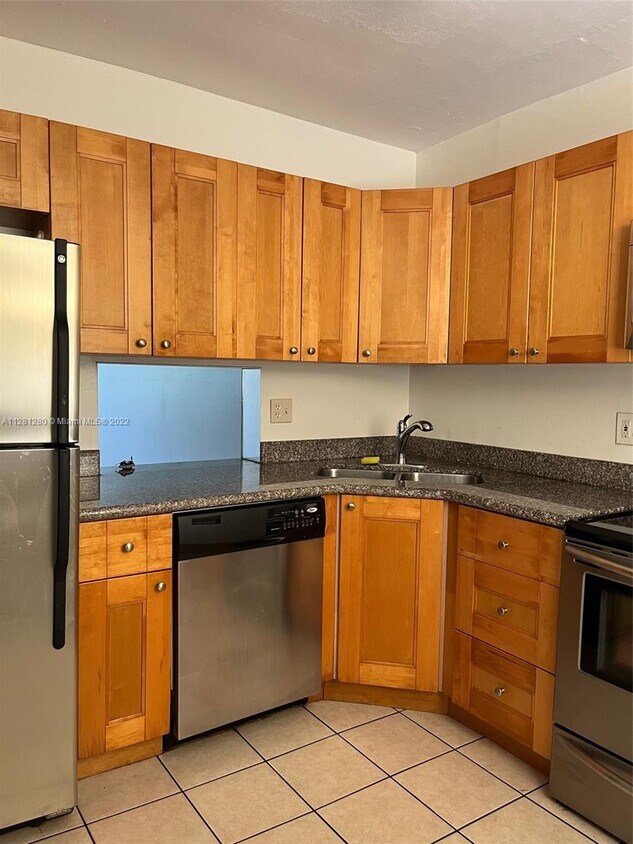 5275 NW 10th Ct Unit 307, Plantation, FL 33313 Condo for Rent in