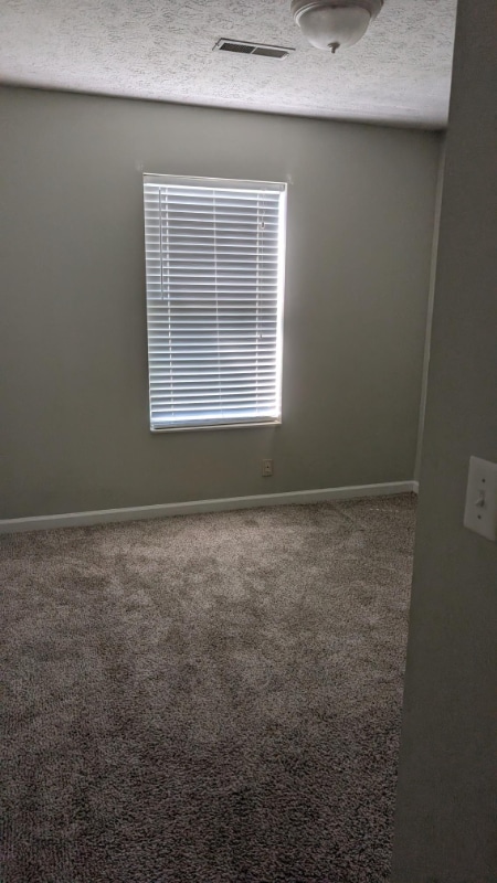 Foto del edificio - 5901 Colchester Dr