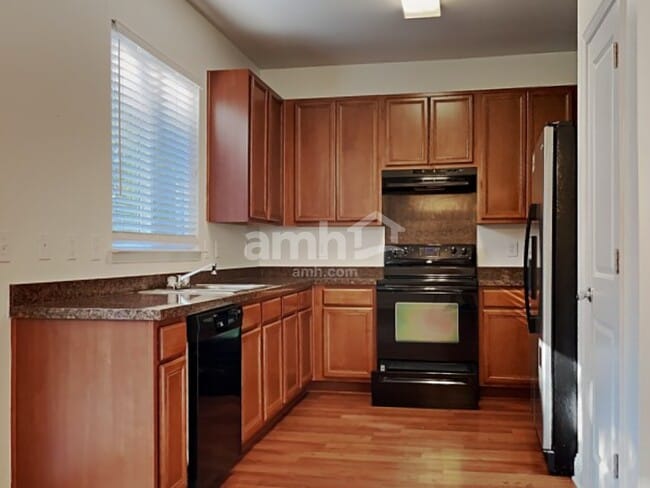 Building Photo - 8878 Arbor Glen Dr