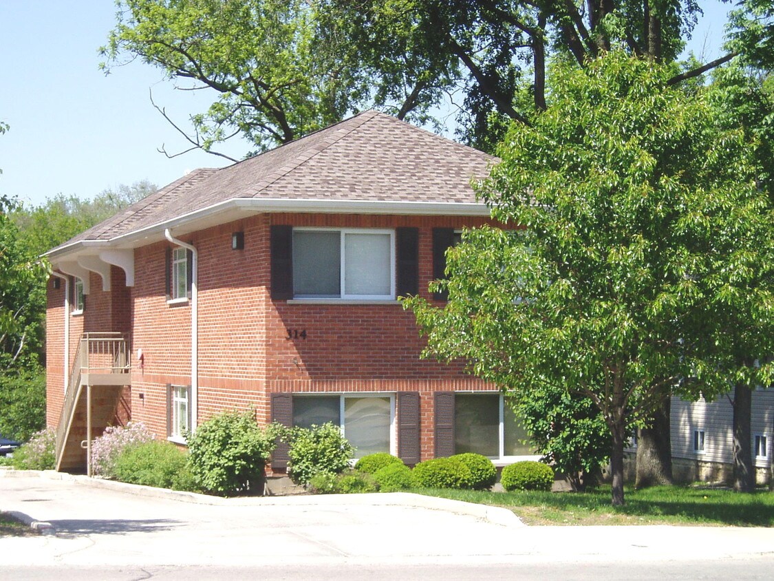 314 W St Charles Rd, Lombard, IL 60148 Apartments Lombard, IL