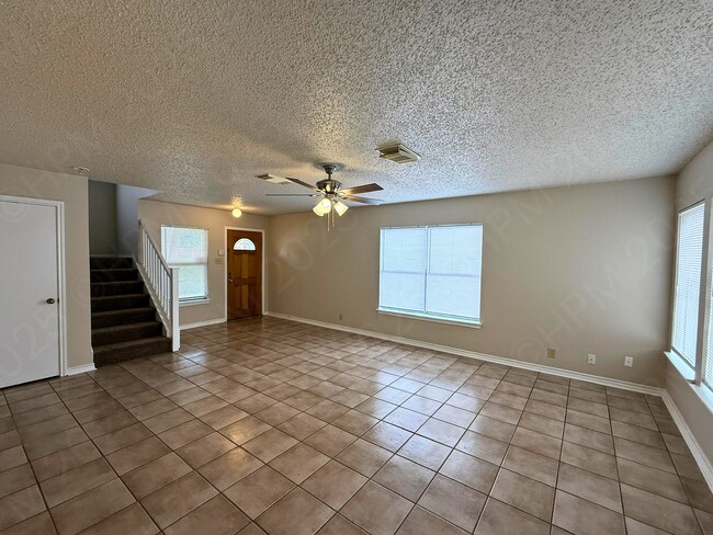 Building Photo - 7655 Heathridge