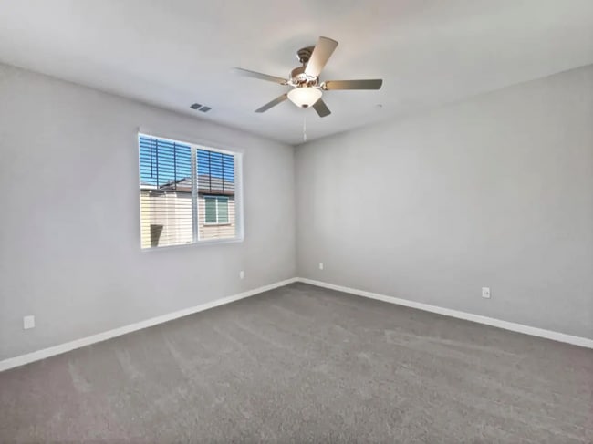 Building Photo - 4074 Southampton St