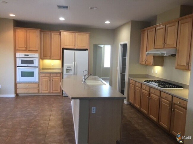 Building Photo - 102 Countryside Dr