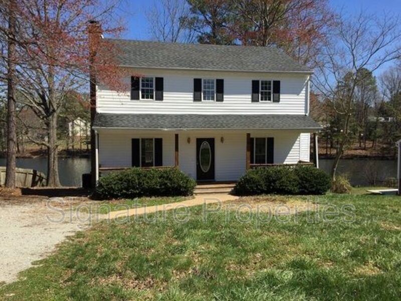 Primary Photo - 5201 Hallmark Dr