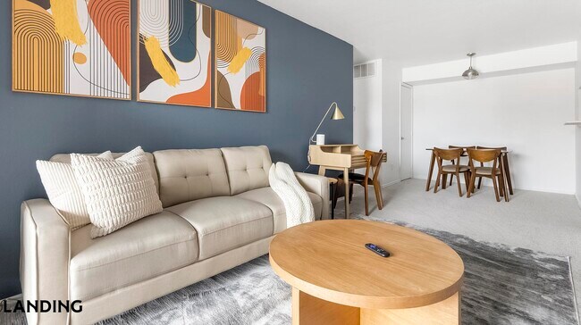 Foto del edificio - 1071 Clayton Ln