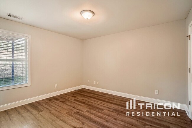 Foto del edificio - 642 Lynnfield Dr SE