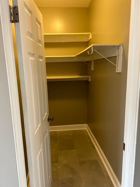 Building Photo - 2037 N Kildare Ave