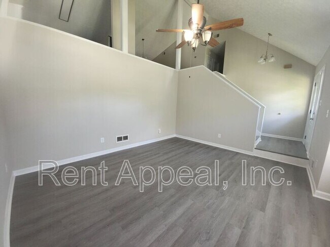 Foto del edificio - 3724 Spring Garden Ln