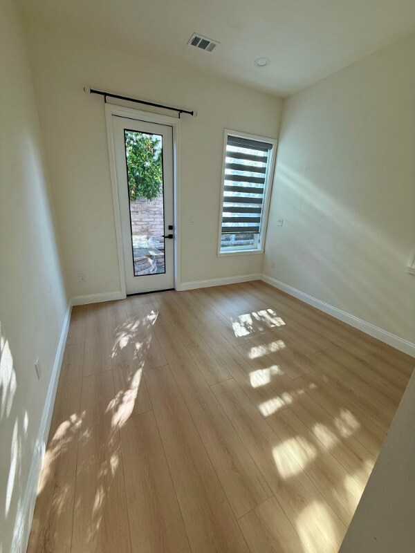 Foto del edificio - 41434 Erma Ave
