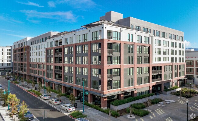 Building Photo - The Emery