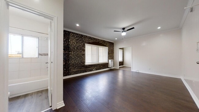 Foto del edificio - New Hampshire Manor