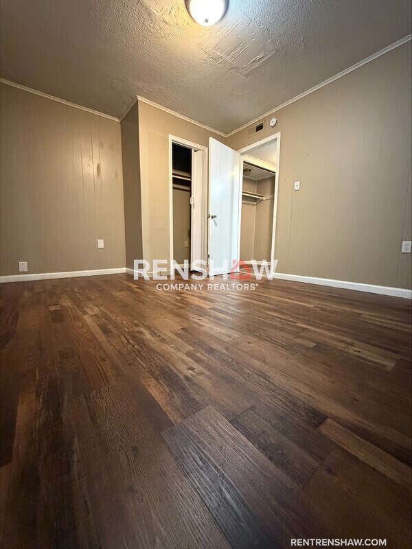 Foto del edificio - 3 Oakridge Dr