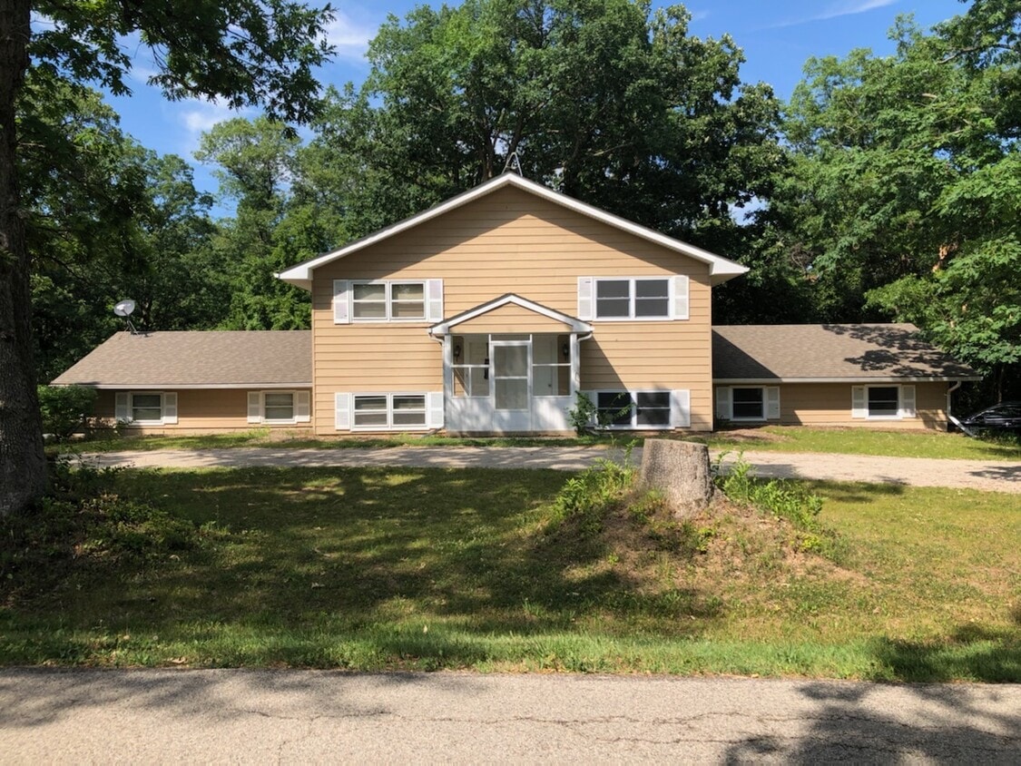 14N300 Factly Rd, Sycamore, IL 60178 Townhome Rentals in Sycamore IL