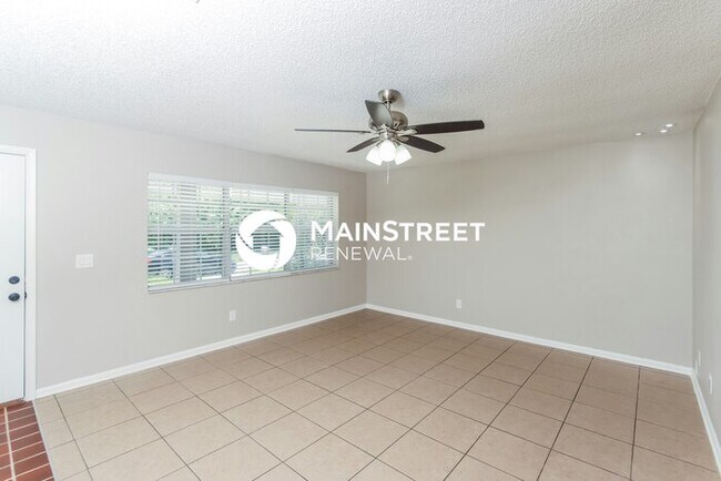 Foto del edificio - 3 Bedroom Pet-Friendly Home in Sebastian, ...