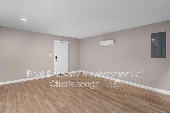 Foto del edificio - 786 Winding Hills Ln