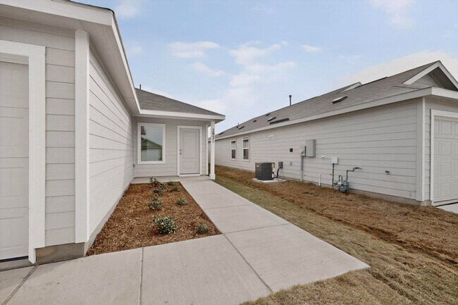 Foto del edificio - 3 Bedroom, 2 Bath Single-Story Lennar Home in Eastland Community