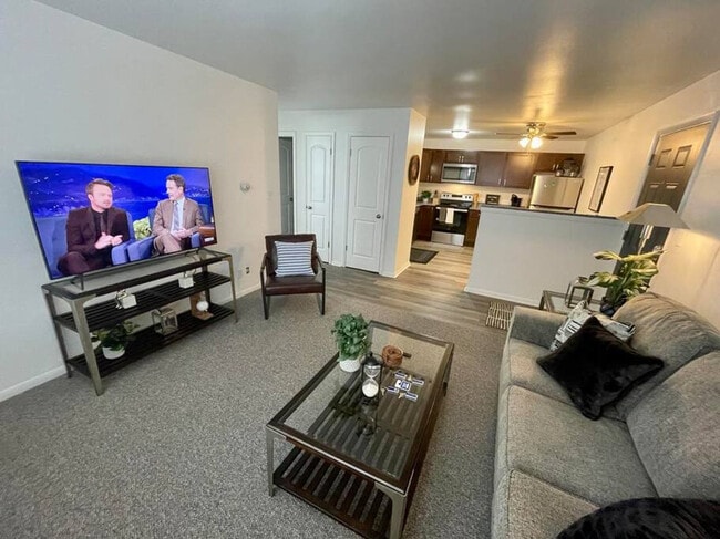 Building Photo - 1135 High Ave