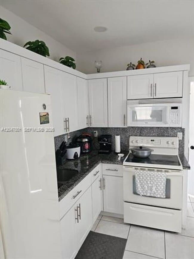 Photo - 7565 N Augusta Dr # 0, Hialeah, FL 33015 Apartment