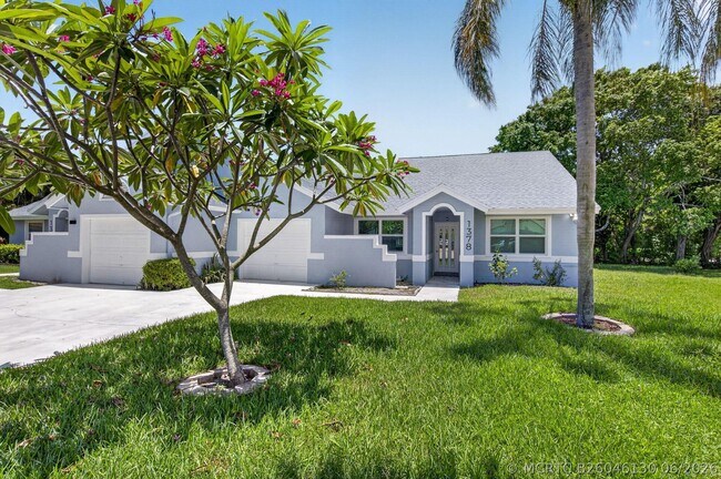 Building Photo - 1378 NW 13th Ct