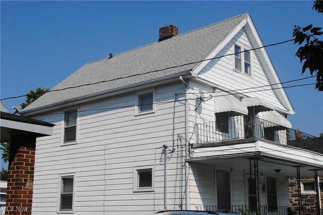 Foto del edificio - 841 Whitcomb Rd