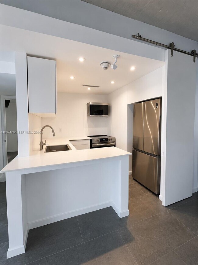Foto del edificio - 3545 NE 167th St