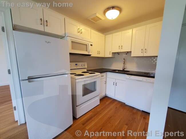 Photo - 134 Summer St Apartment