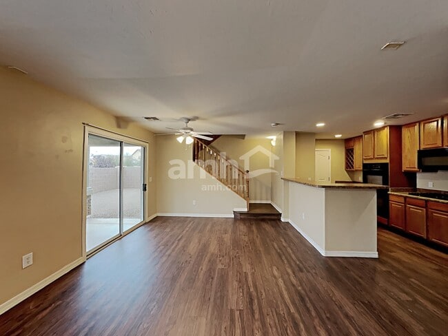 Building Photo - 245 W Paseo Celestial