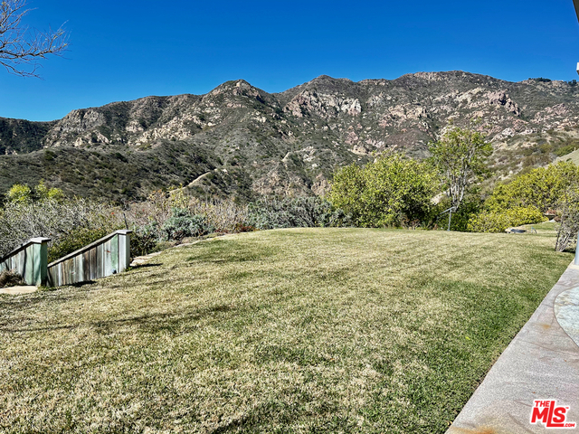 Foto del edificio - 2657 COAL CANYON Rd