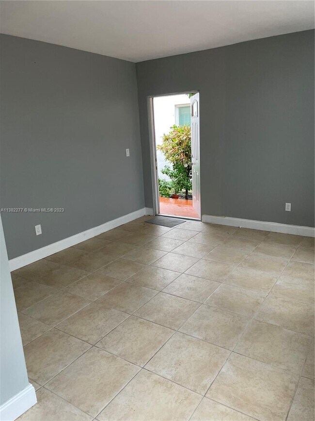 Photo - 7720 Harding Ave Apartment