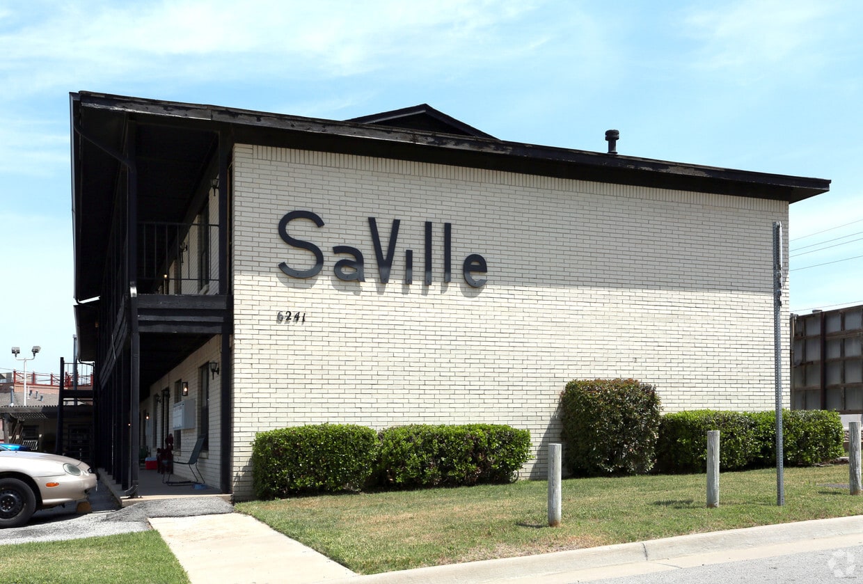 Building Photo - SaVille