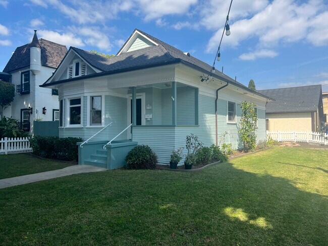 Foto del edificio - 4190 Lincoln Ave