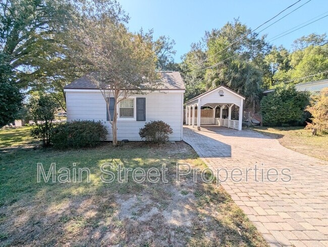 Building Photo - 2373 Escambia Ave