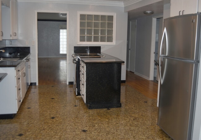 Foto del edificio - Charming Updated 1955 Rambler – 3 Bed, 2 B...