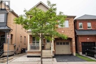 Building Photo - 256 Giddings Crescent